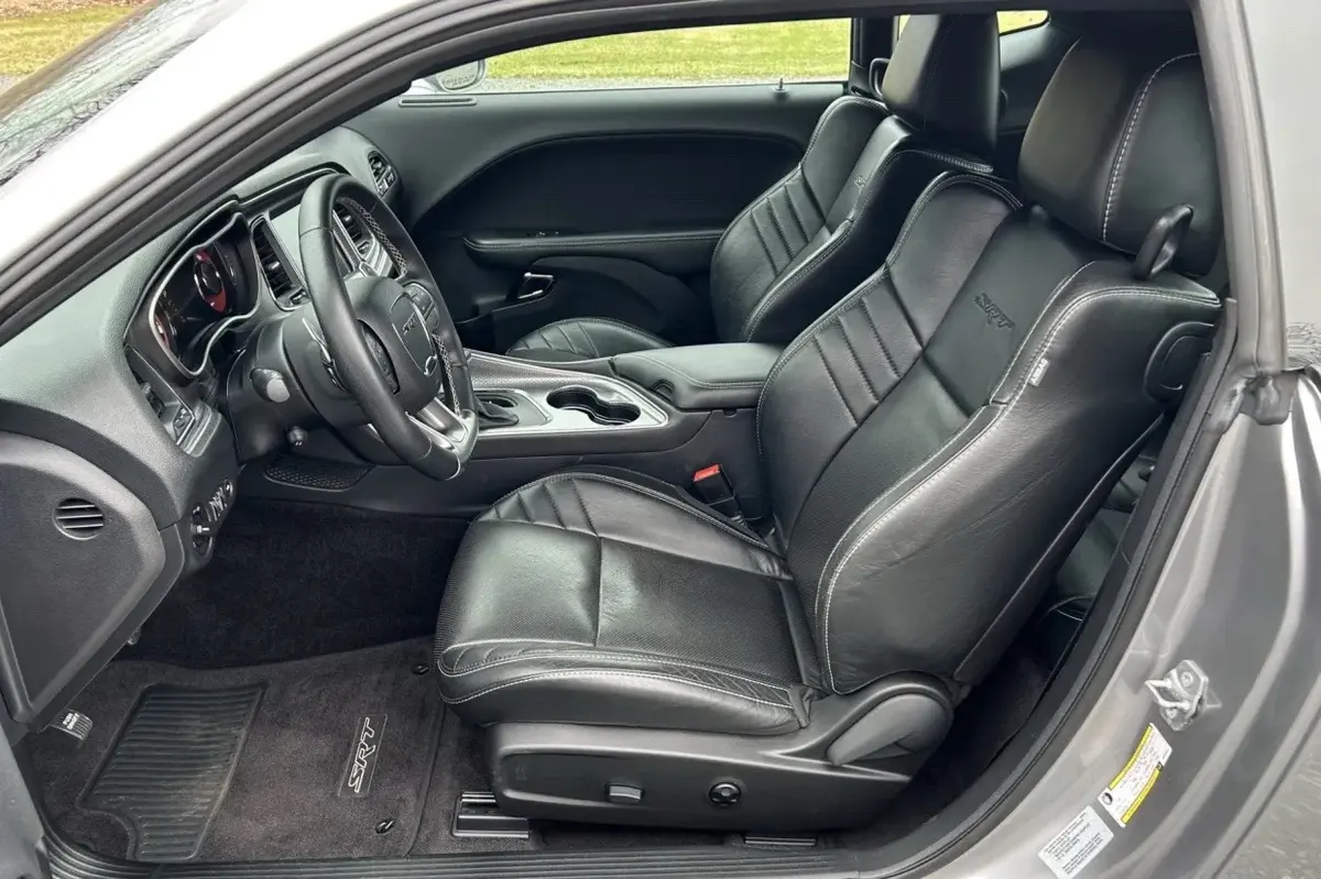 2016 Dodge Challenger SRT Hellcat — photo 4