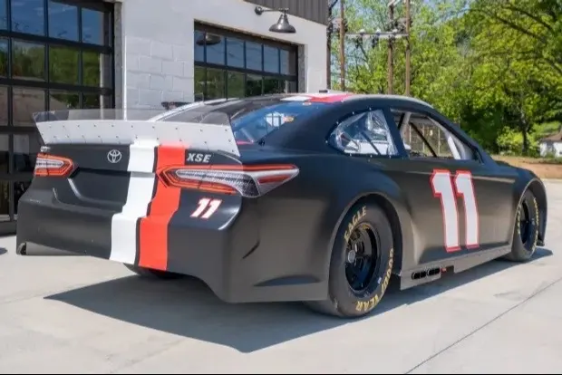 Toyota Camry NASCAR Race Car — photo 3