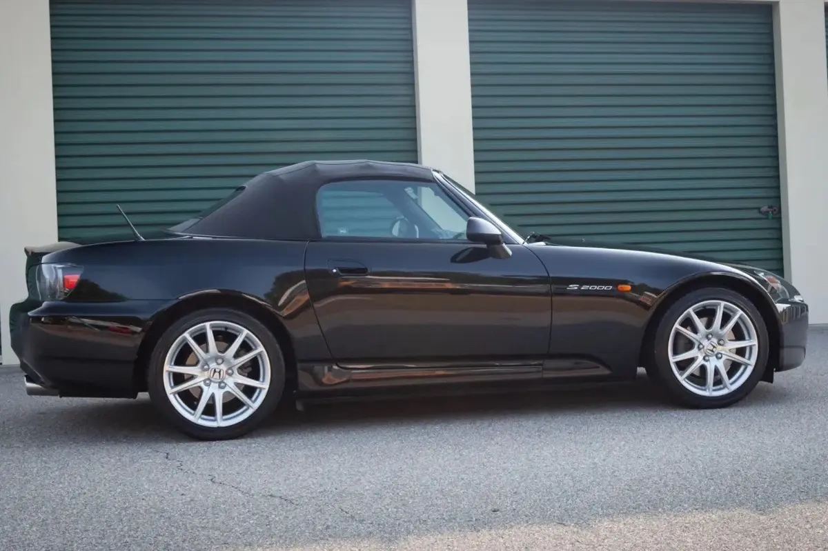 2004 Honda S2000 — One Owner, 21k Miles — photo 3