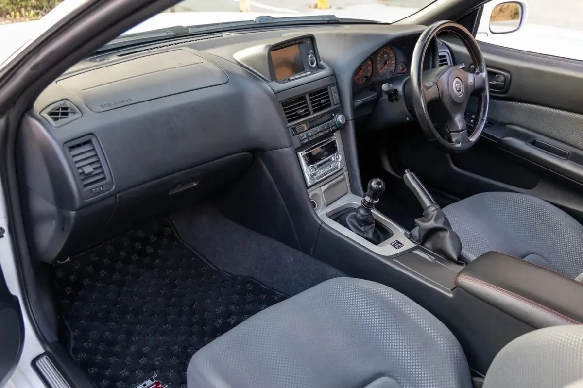 1999 Nissan Skyline GT-R V-Spec — photo 5