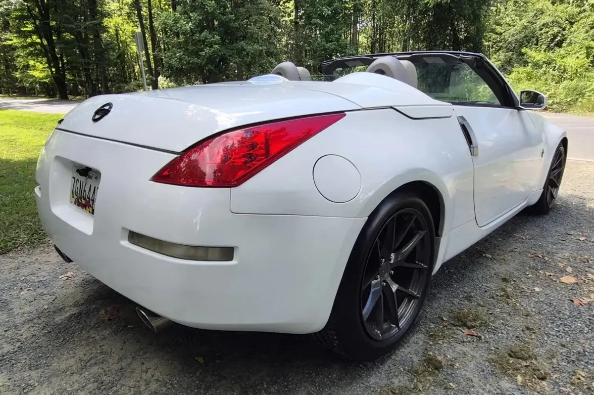 2008 Nissan 350Z Roadster Touring — photo 3