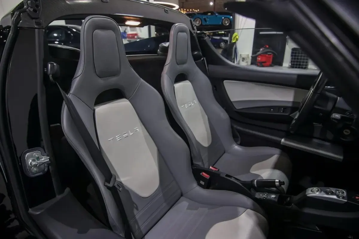 2011 Tesla Roadster R80 3.0 — photo 4