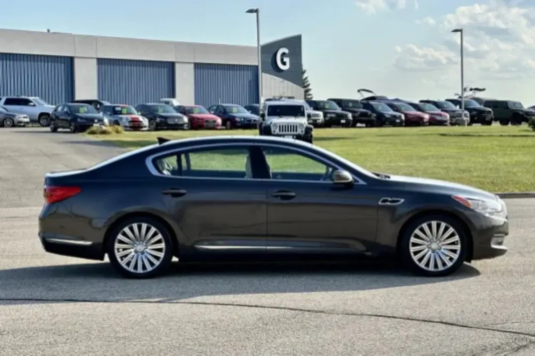 2015 Kia K900 Luxury — photo 3