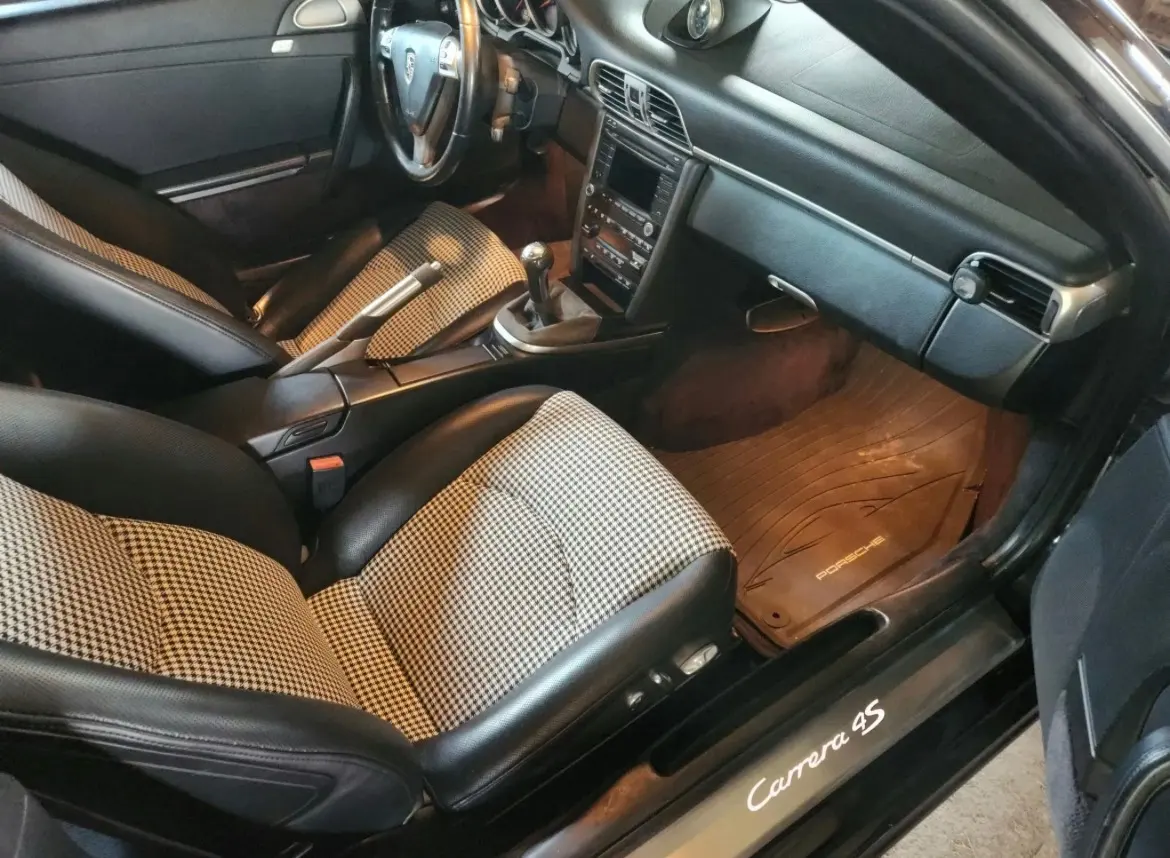 2009 Porsche 911 Carrera 4S Cabriolet — photo 5