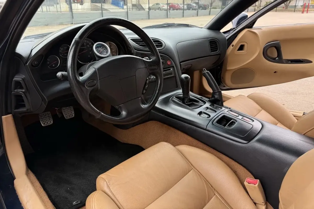 1993 Mazda RX-7 Touring is — photo 5