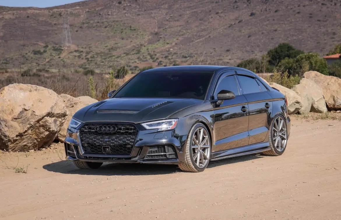 2017 Audi S3 Premium Plus Brilliant — photo 2