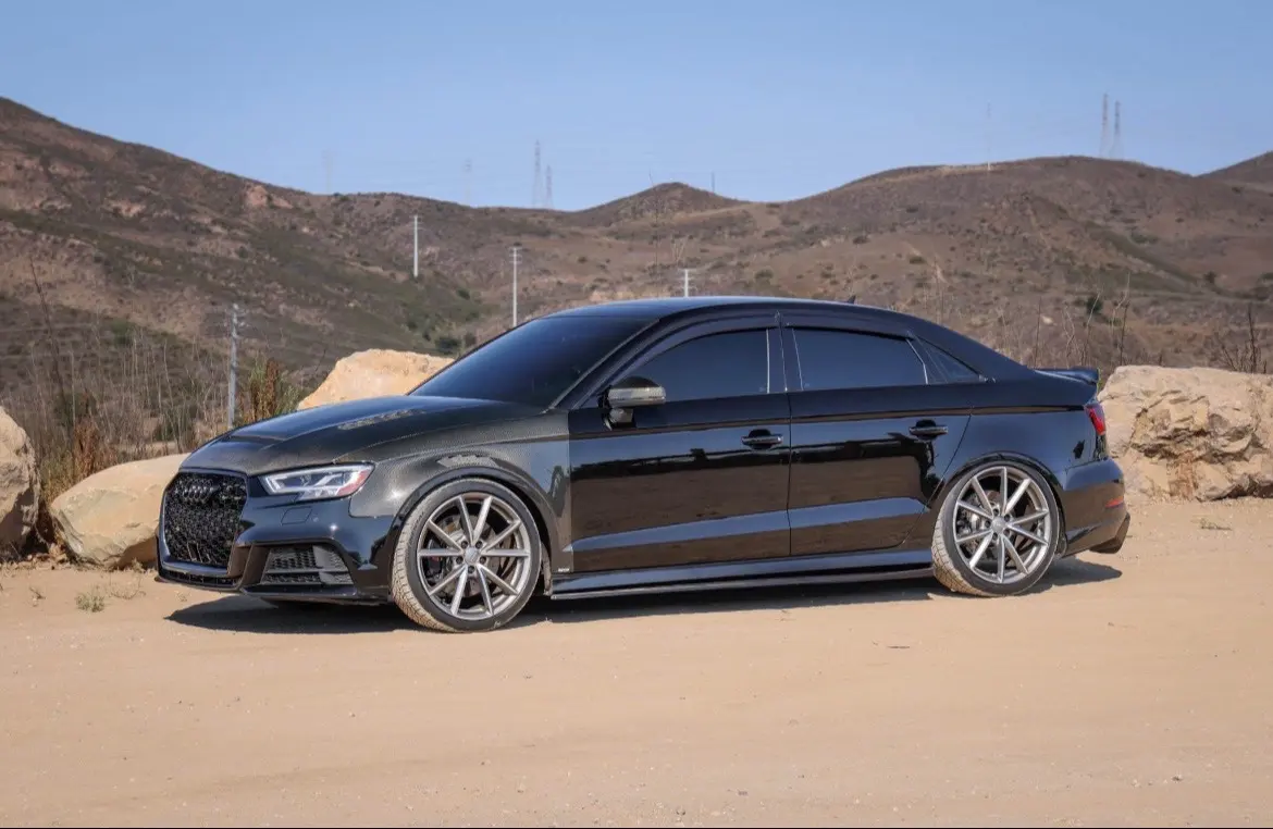 2017 Audi S3 Premium Plus Brilliant — photo 3