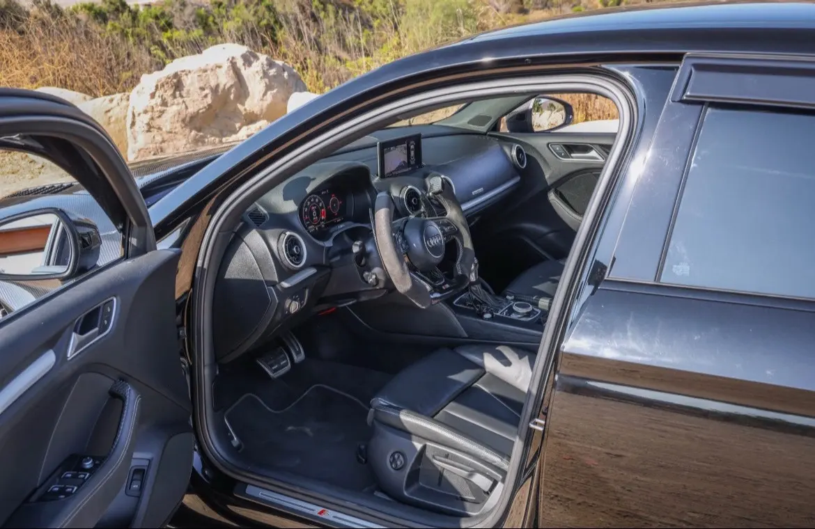 2017 Audi S3 Premium Plus Brilliant — photo 6