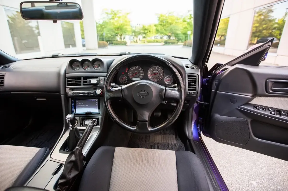 Nissan Skyline R34 25GT — Midnight Purple Build — photo 5