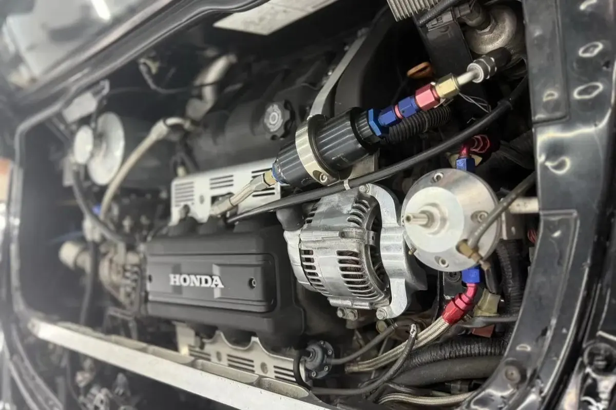 Acura NSX — Turbocharged 3.0L VTEC — photo 8