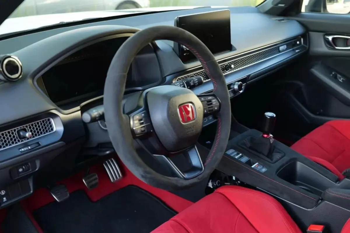 Honda Civic Type R (FL5) — Tuned, 28k Miles — photo 6
