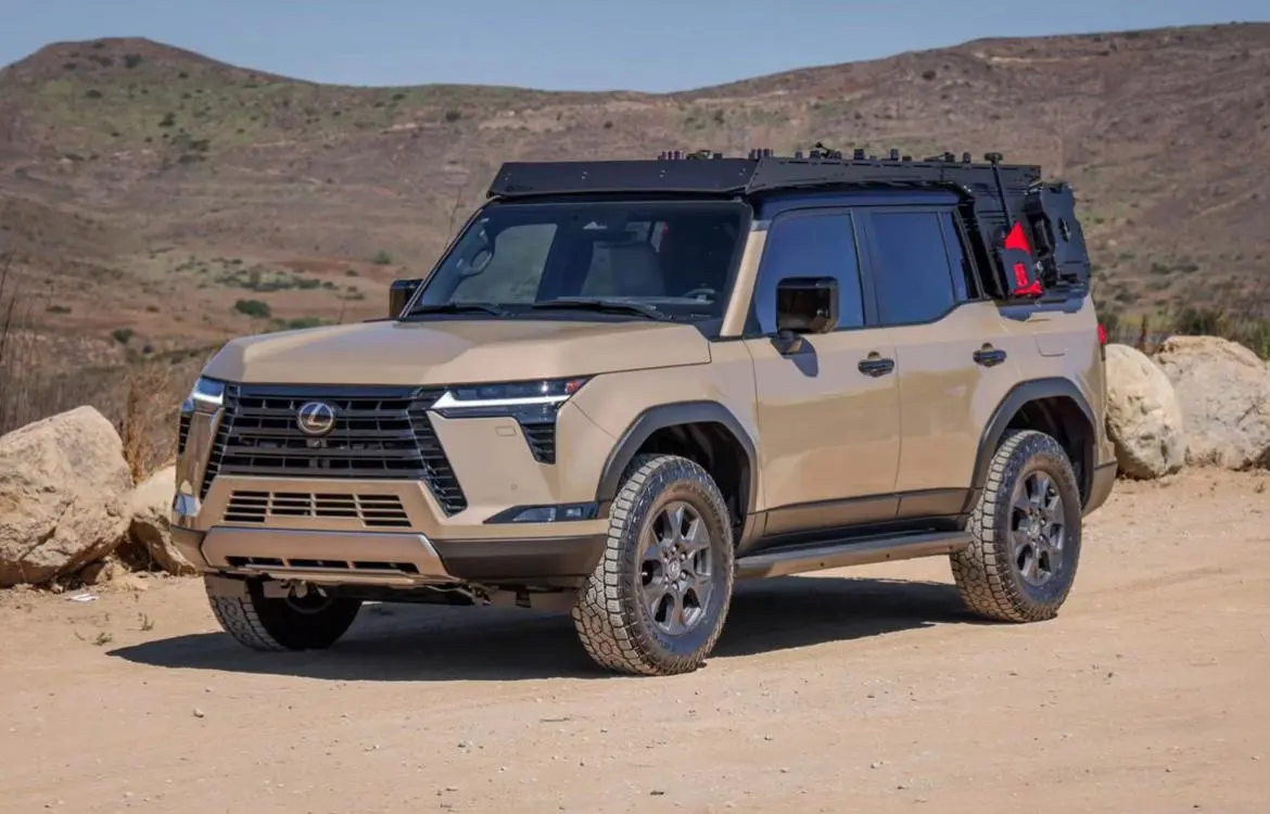 2024 Lexus GX550 Overtrail is — photo 2