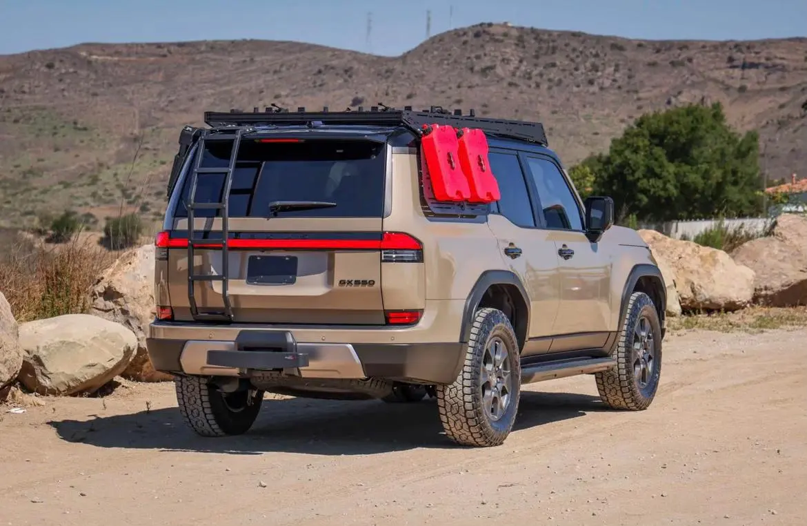 2024 Lexus GX550 Overtrail is — photo 4