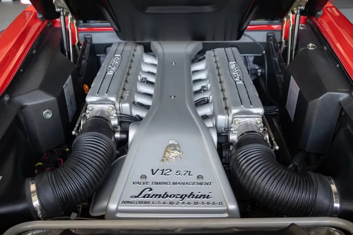 1999 Lamborghini Diablo VT Roadster β 11k Miles β photo 6