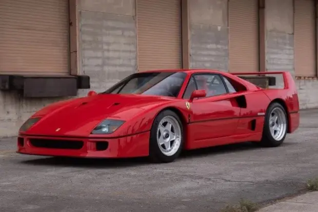 1989 Ferrari F40 — Chassis 79763 — photo 2