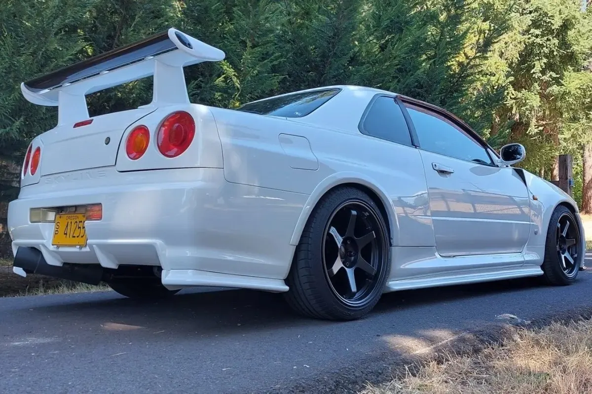 Nissan Skyline — GT-R/Z-Tune Style Build — photo 2