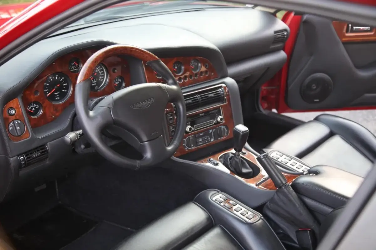 1995 Aston Martin Vantage V550 — photo 6