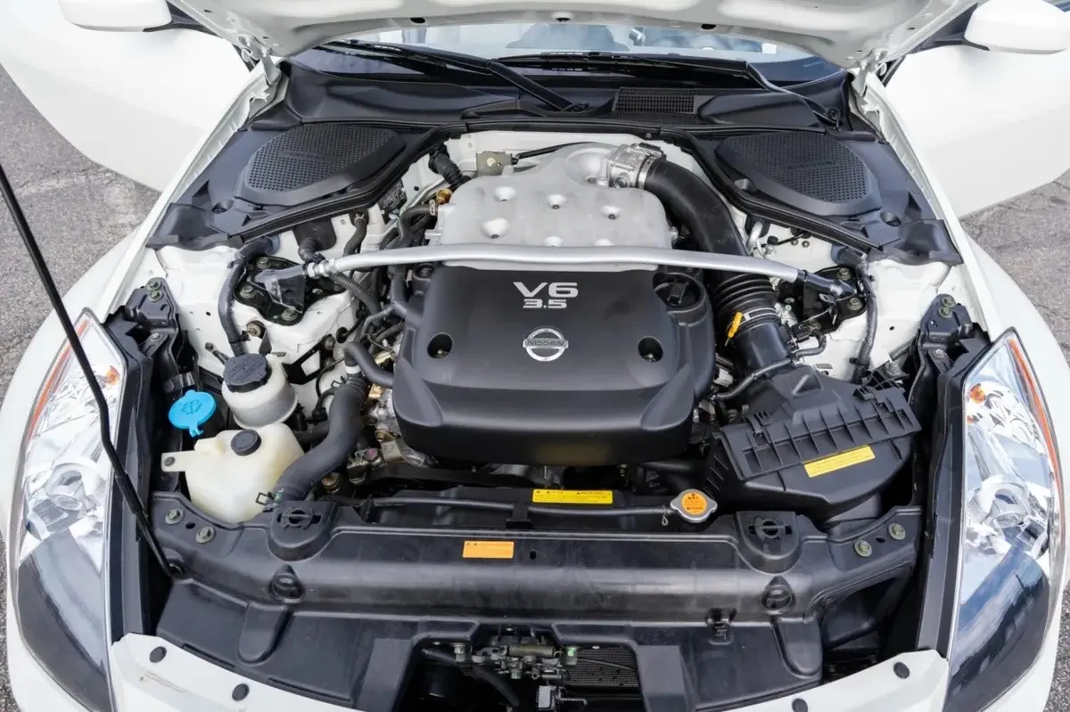 2004 Nissan 350Z Touring — 1,200 Miles — photo 6
