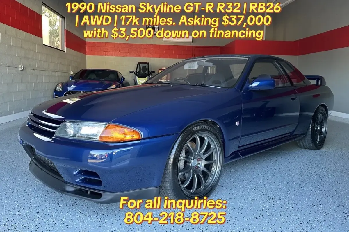 1990 Nissan Skyline GT-R — Dark Blue Pearl