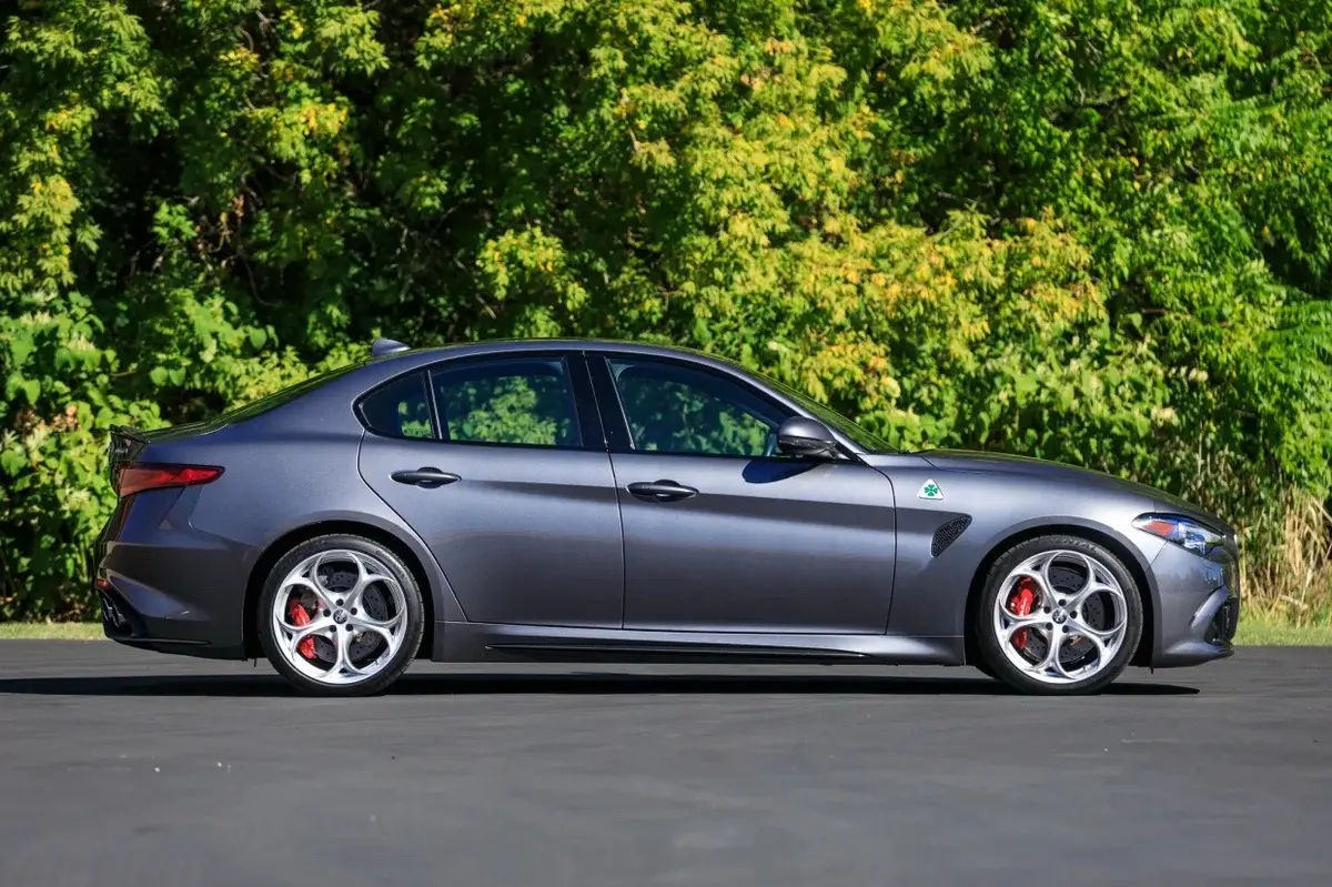 2017 Alfa Romeo Giulia Quadrifoglio — 14k Miles — photo 3
