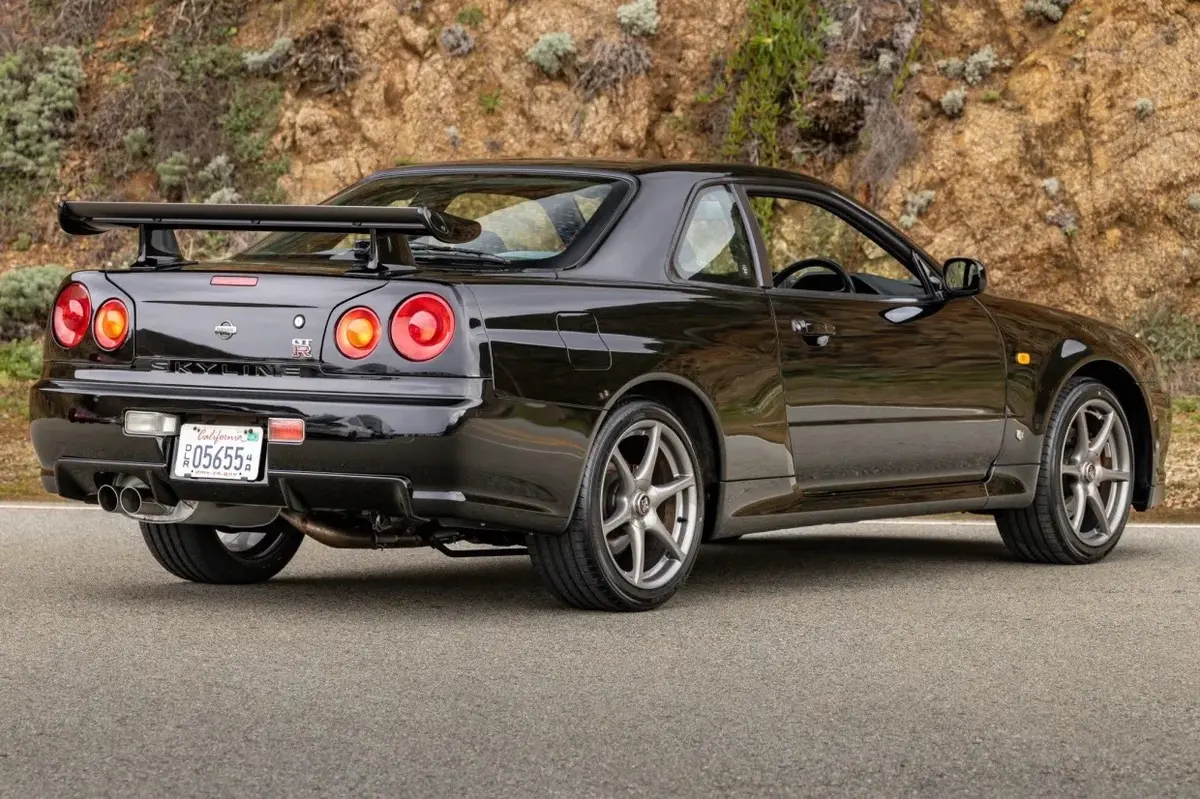 1999 Nissan Skyline GT-R R34 — photo 2
