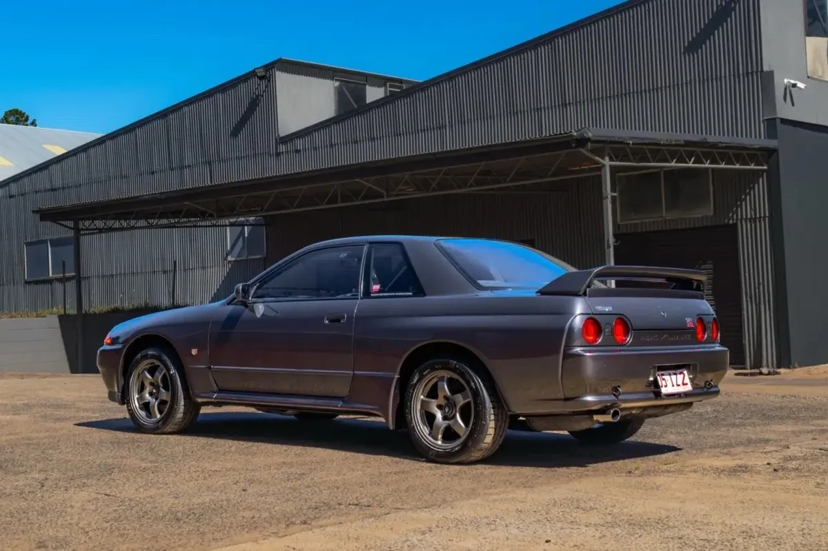 1990 Nissan Skyline GT-R NISMO #453/560 — photo 3