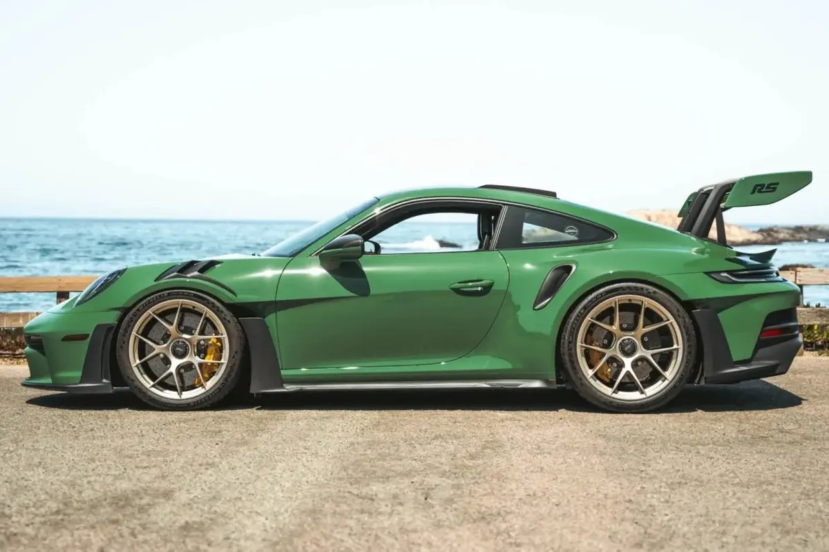 2024 Porsche 911 GT3 RS Weissach — PTS Auratium Green — photo 4