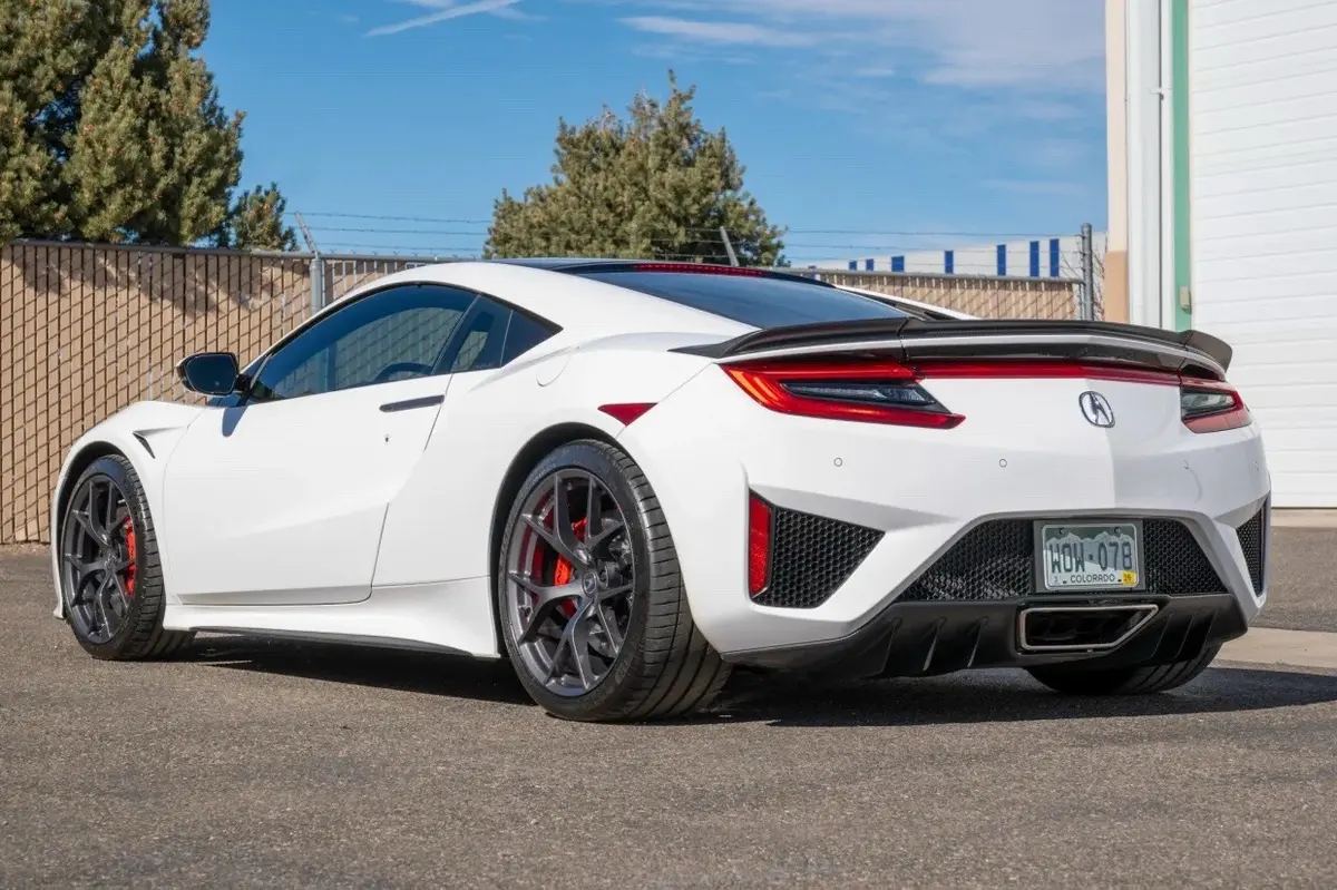 2017 Acura NSX — 8k Miles — photo 2