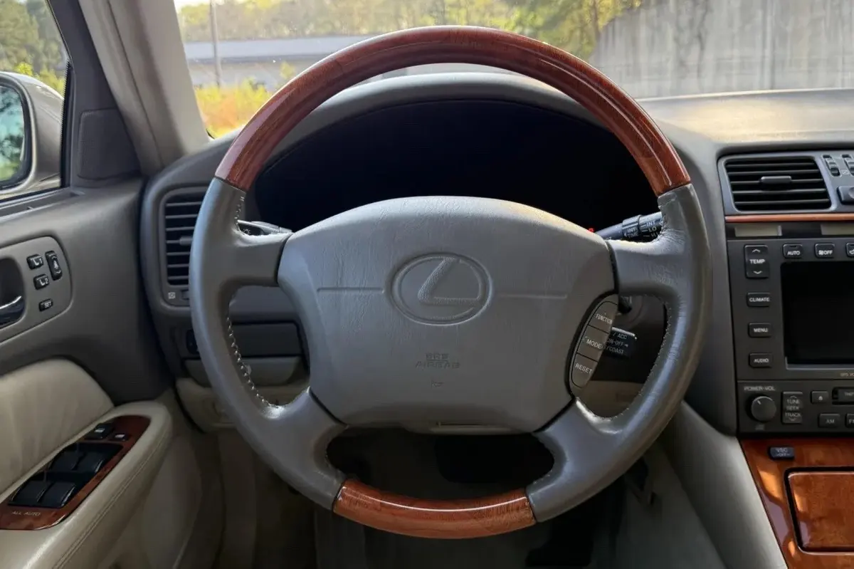 1998 Lexus LS400 — Cashmere Beige — photo 5