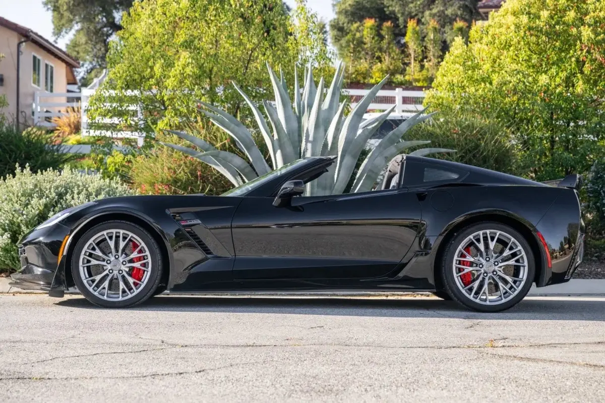 2016 Corvette C7 Z06 3LZ/Z07 7-Speed — photo 3