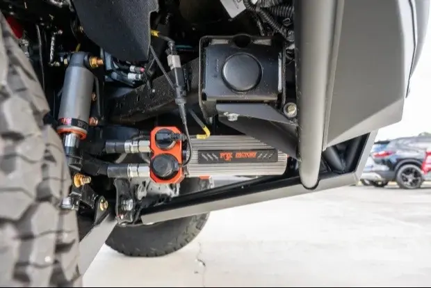 Chevy Silverado Fox Factory Edition — 700 HP — photo 3