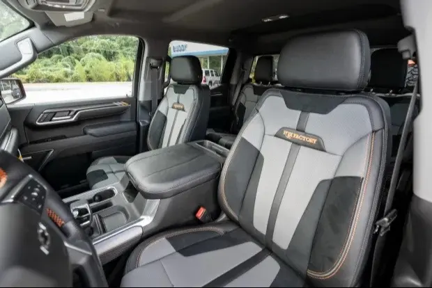 Chevy Silverado Fox Factory Edition — 700 HP — photo 4
