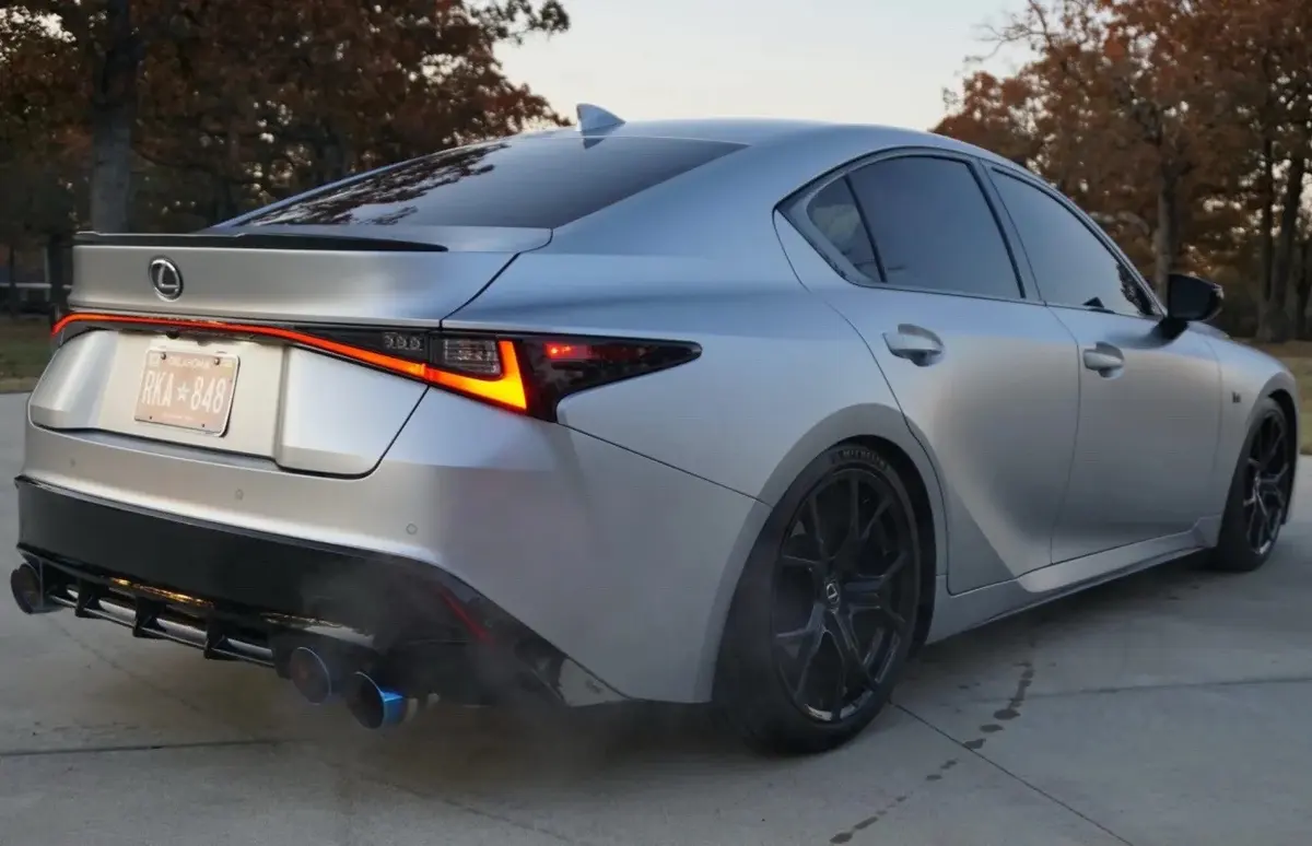 2025 Lexus IS 500 F Sport Performance — photo 2