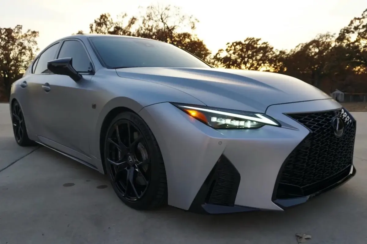 2025 Lexus IS 500 F Sport Performance — photo 3