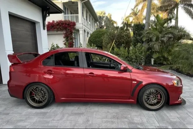 2008 Mitsubishi Lancer Evolution X GSR — photo 3