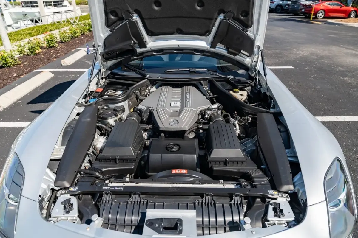 2011 Mercedes-Benz SLS AMG Gullwing — photo 5