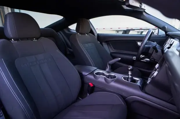 2018 Ford Mustang GT 6-Speed — 15k Miles — photo 4