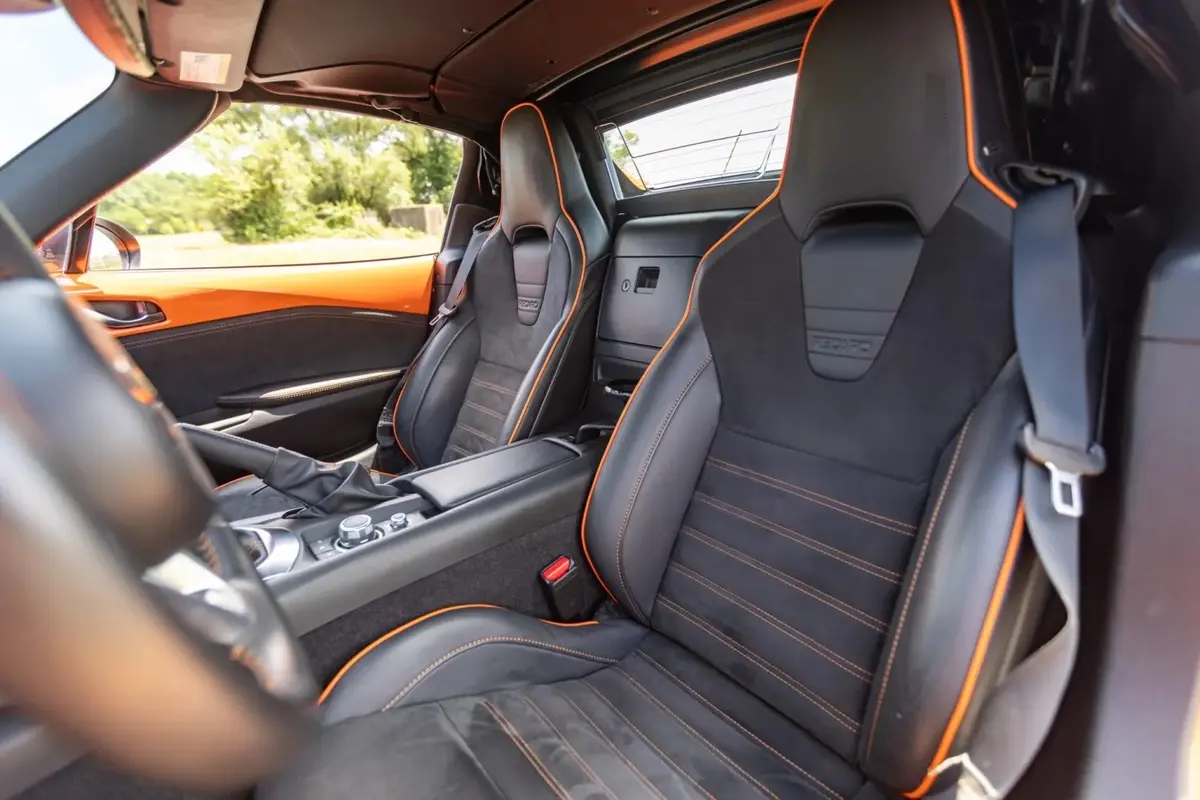 2019 Mazda MX-5 RF 30th Anniversary — 1 of 3,000 — photo 4