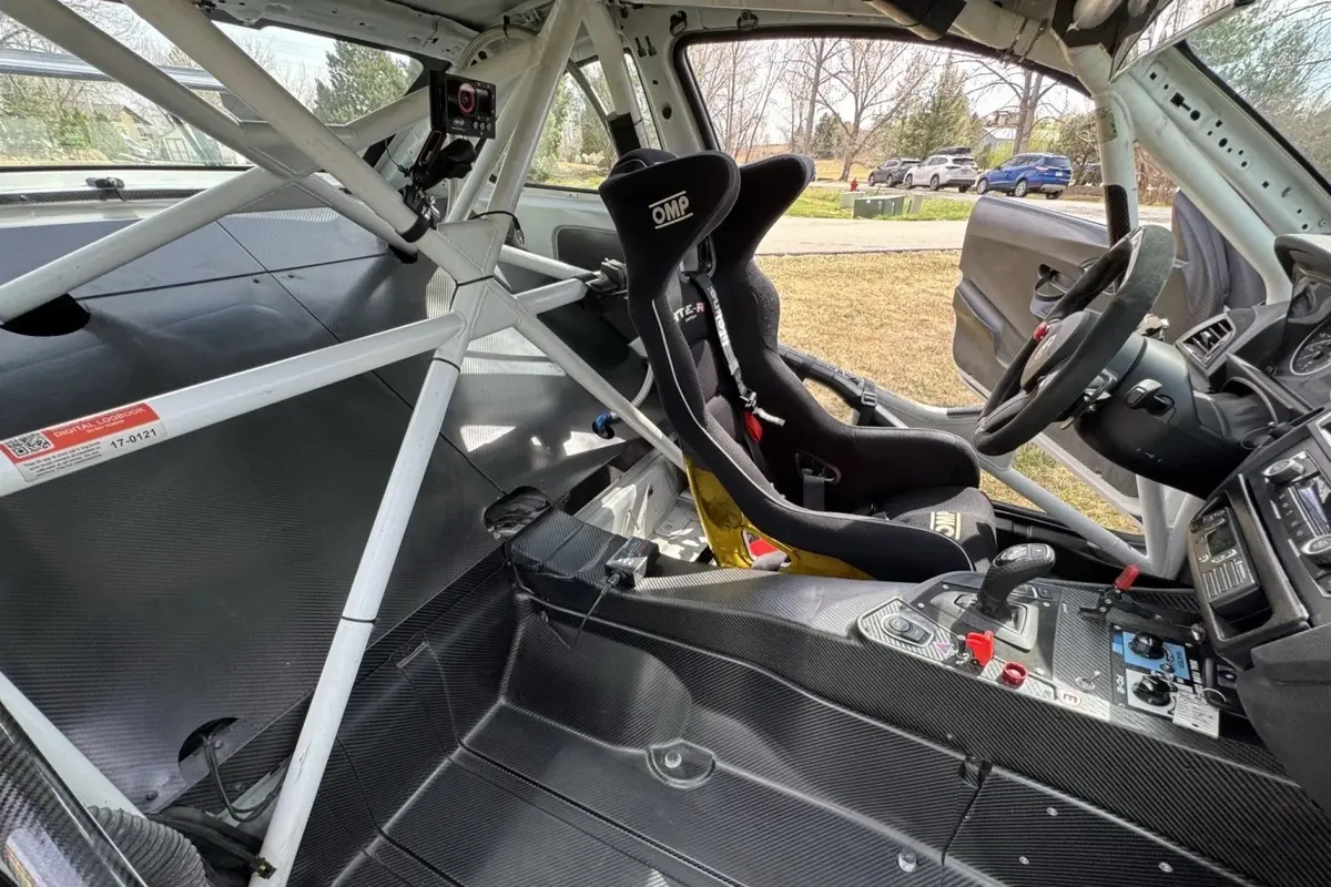 2016 BMW M235iR EVO Factory Race Car — photo 4