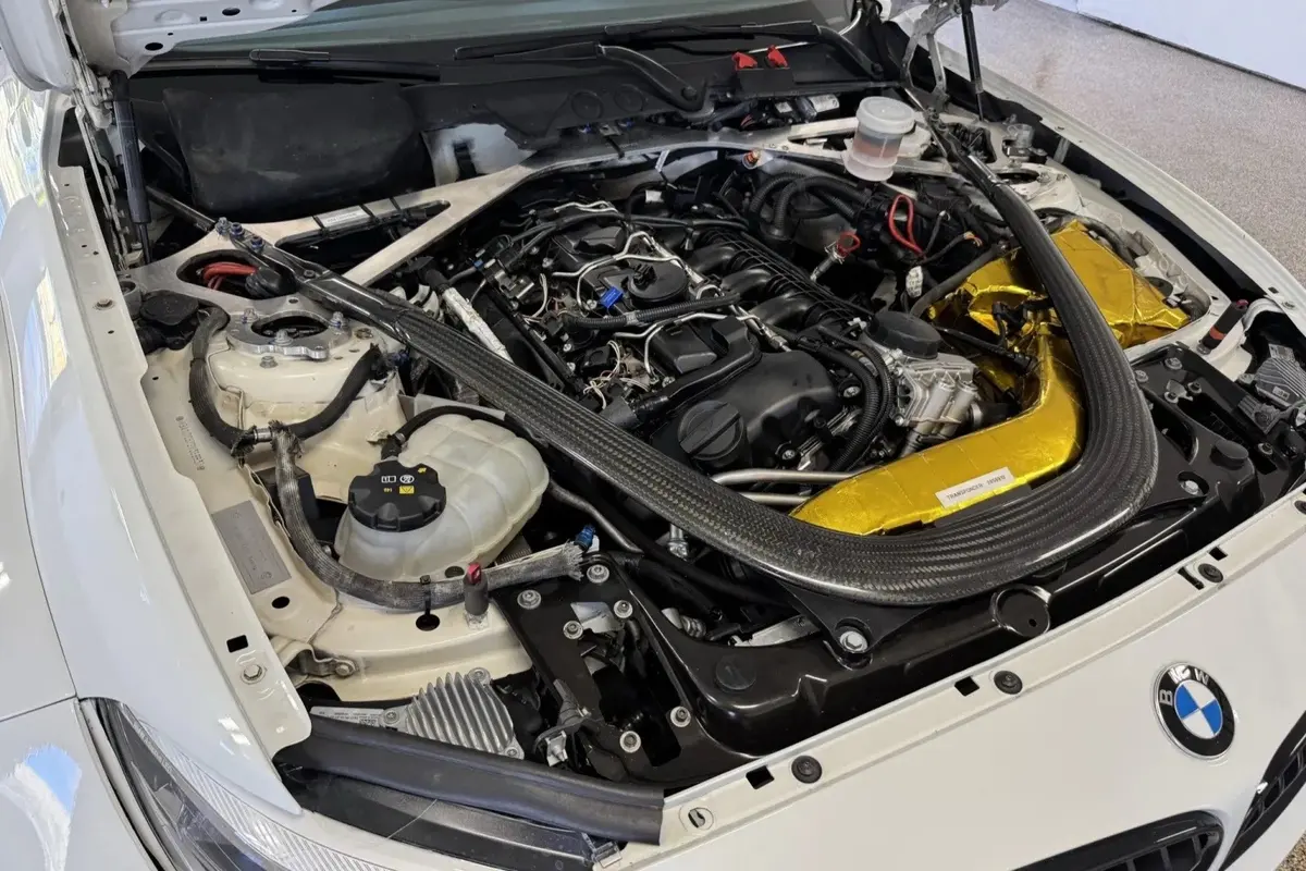 2016 BMW M235iR EVO Factory Race Car — photo 6
