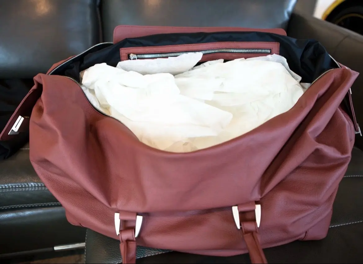 Porsche Carrera GT Factory Luggage Collection — photo 8