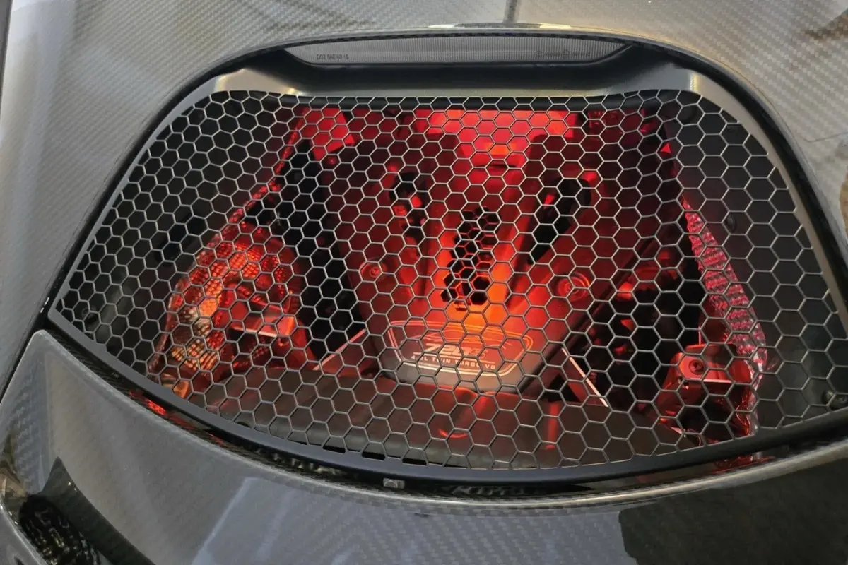 2022 McLaren 720S Performance — photo 6