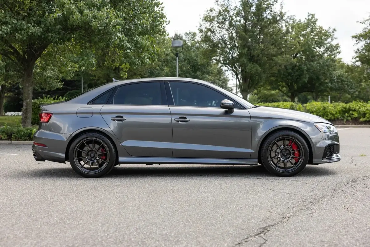 2018 Audi RS3 — photo 3