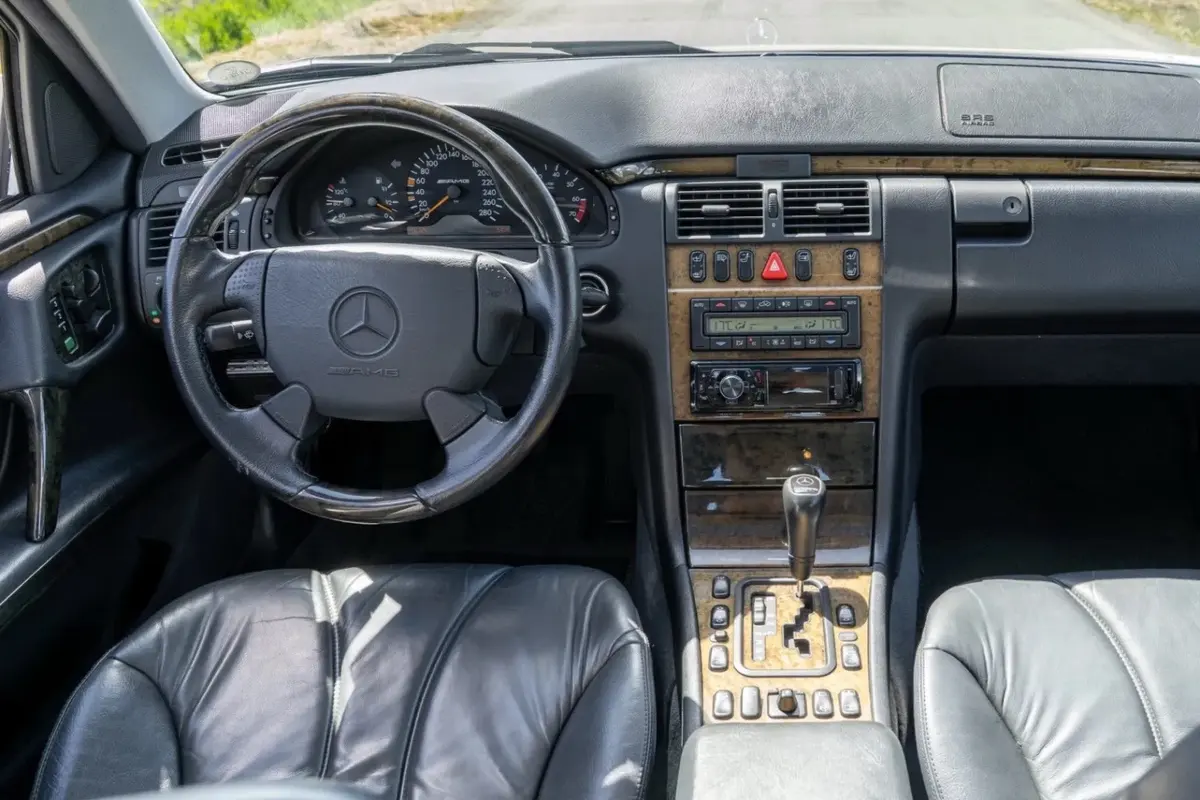 1998 Mercedes-Benz E55 AMG Widebody JDM — photo 5