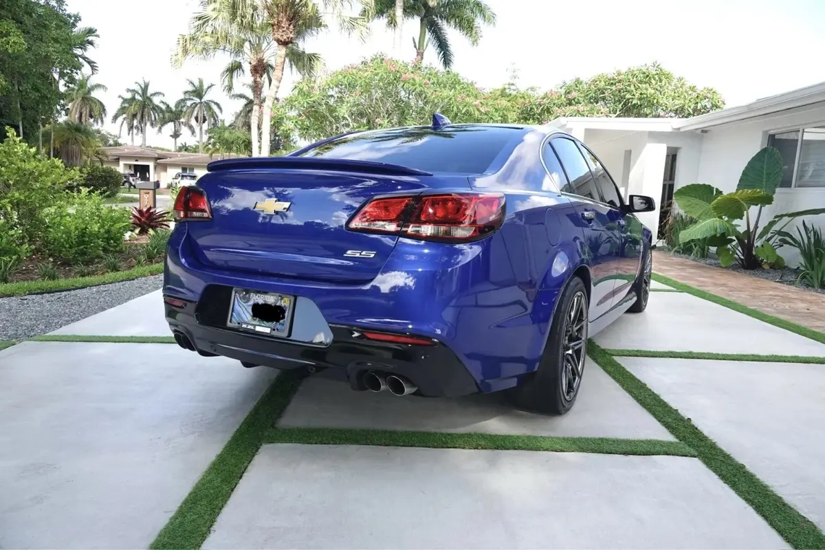2017 Chevrolet SS Sedan 6 Speed — photo 2