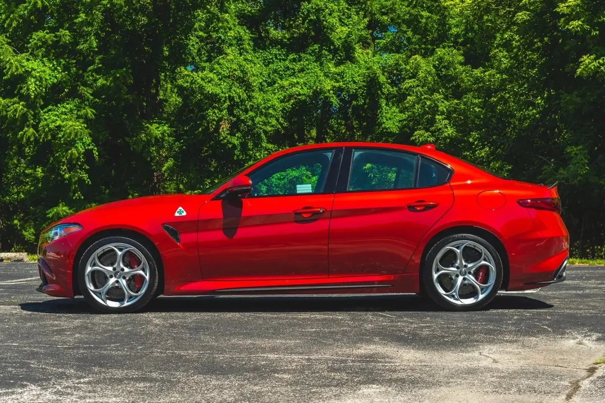️ 2018 Alfa Romeo Giulia Quadrifoglio — photo 3
