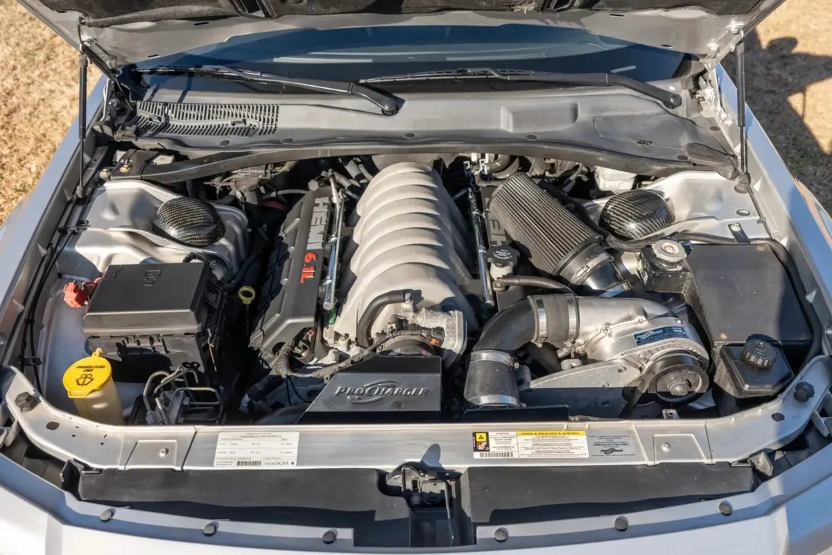 2008 Dodge Magnum SRT8 — photo 7