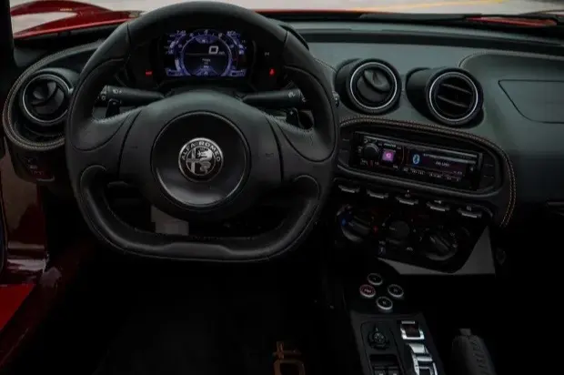 396 Mile 2020 Alfa Romeo 4C Spider 33 Stradale Tributo 33/33 — photo 6