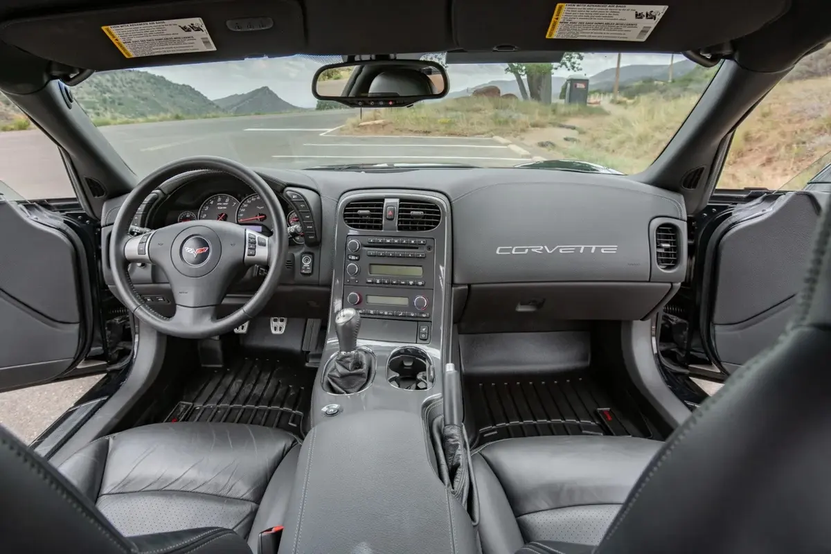Modified 5K Mile 2009 Chevrolet Corvette Z06 3LZ — photo 5