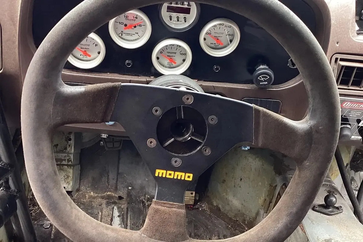 1985 PORSCHE 944 RACE CAR — photo 5